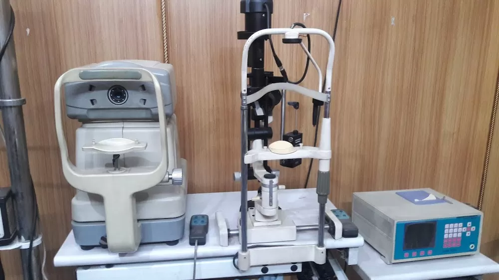 Dr. Pasricha's E.N.T. & Eye Care Centre - Photo 3
