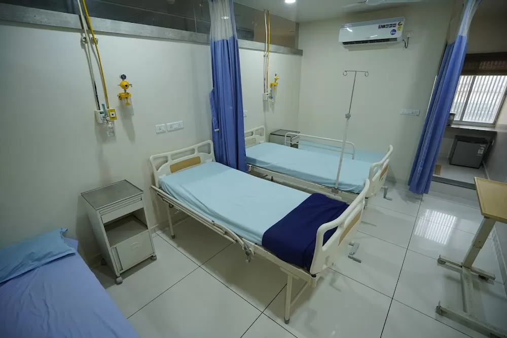 Baroda Health Care Multi-speciality Hospital - Photo 4