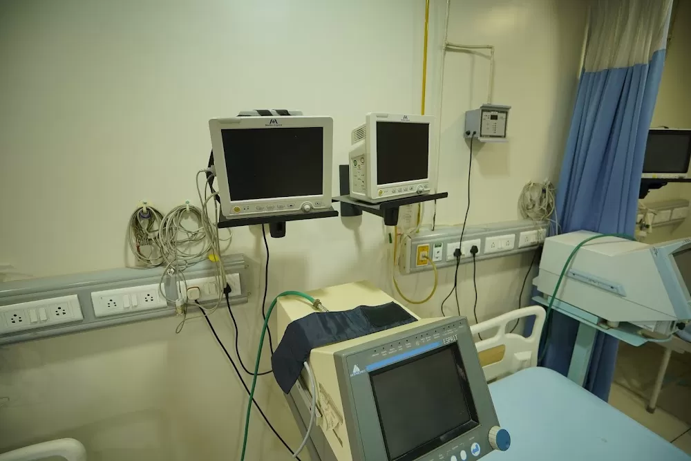Baroda Health Care Multi-speciality Hospital - Photo 7