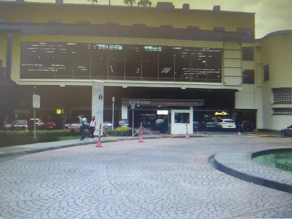 UNIDAD GASTROENTEROLOGICA S A S - Photo 2