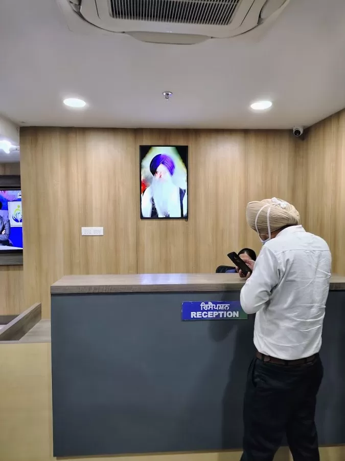 Advanced Eye Care Centre - Sohana Hospital - Photo 5