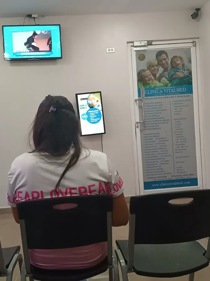 CLINICA VITALMED (MÉDICO Y DENTAL) - Photo 7