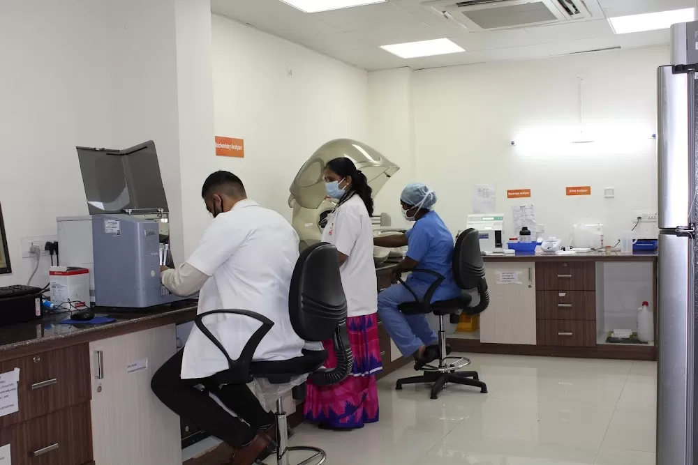 Bhagwan Mahaveer Jain Hospital, Girinagar - Photo 2