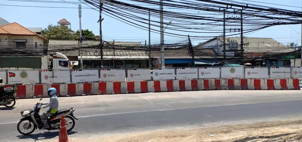 Thiti Clinic - Photo 5