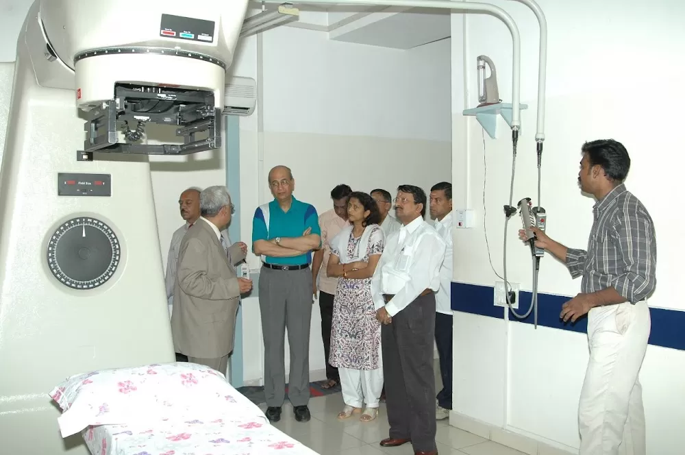 Paterson Cancer Center - Photo 2