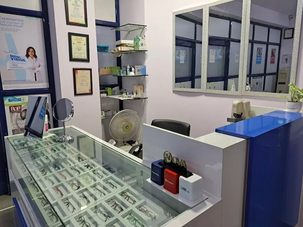 Diveeksha Eye clinic - Photo 4
