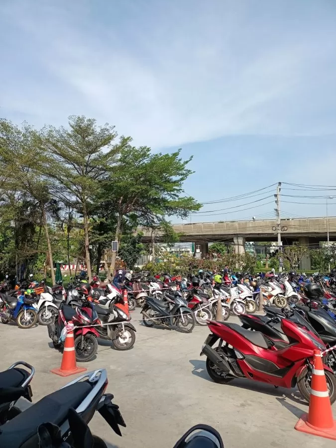 Bangpakok 8 Hospital - Photo 4