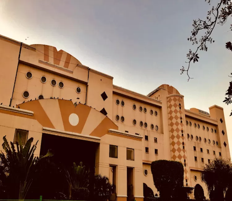 Department of Ophthalmology Indraprastha Apollo Hospital - Photo 2