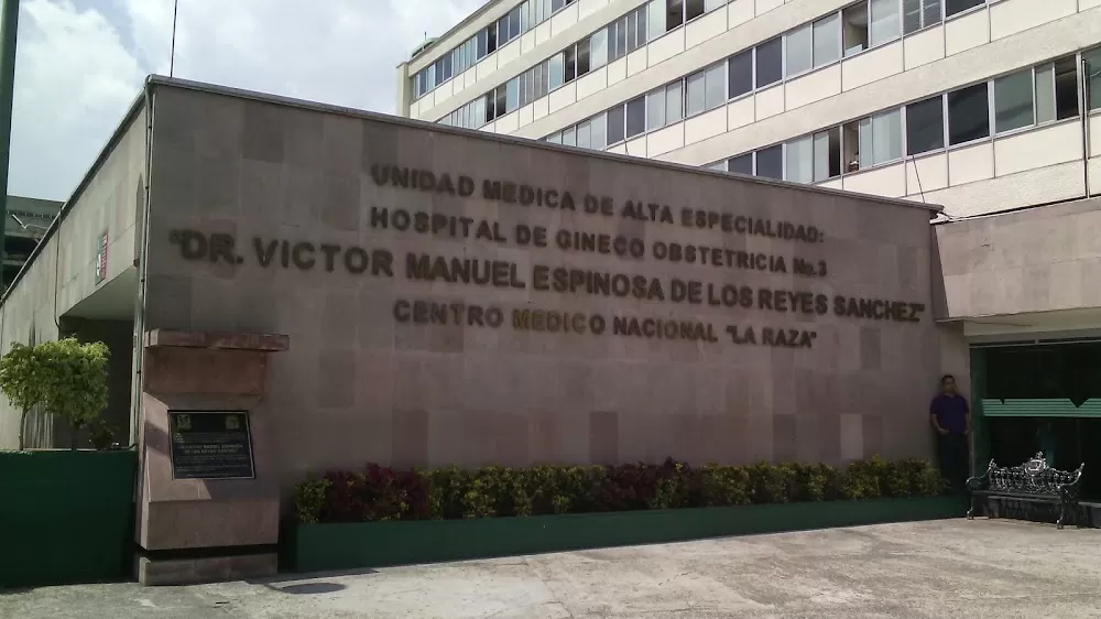 Centro Medico Nacional La Raza - Photo 4