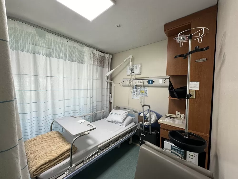 Asan Medical Center New Building - Photo 1