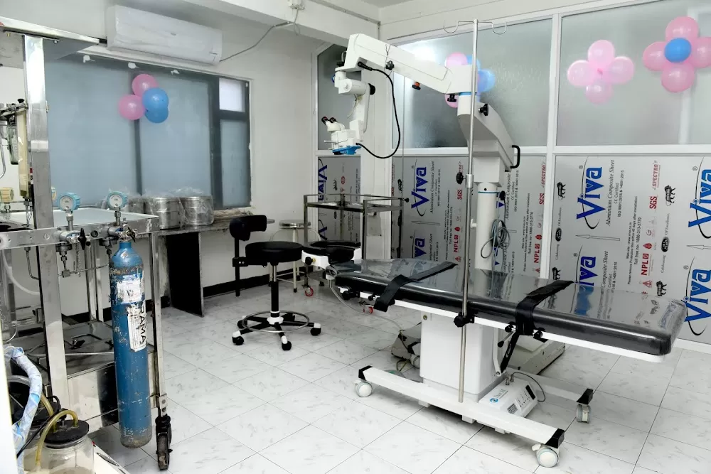 Shree Eye Care & Retina Centre - Photo 3