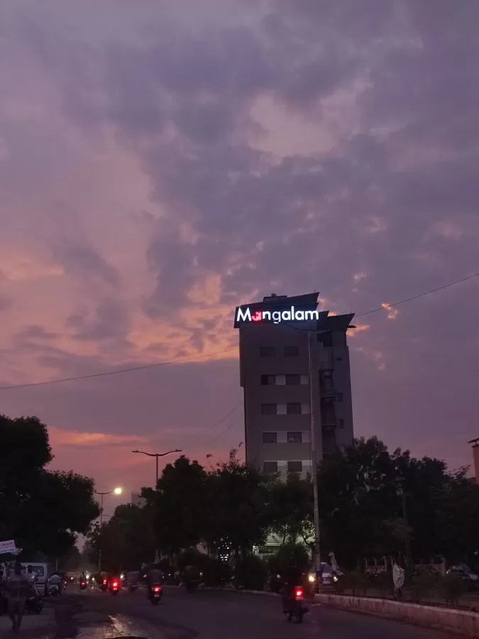 𝗠𝗮𝗻𝗴𝗮𝗹𝗮𝗺 𝗛𝗼𝘀𝗽𝗶𝘁𝗮𝗹 - Photo 2