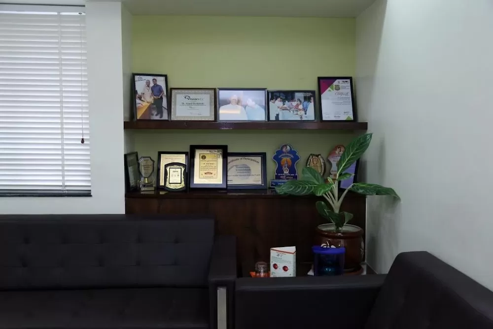 Deshpande Eye Hospital And Laser Center - Photo 5