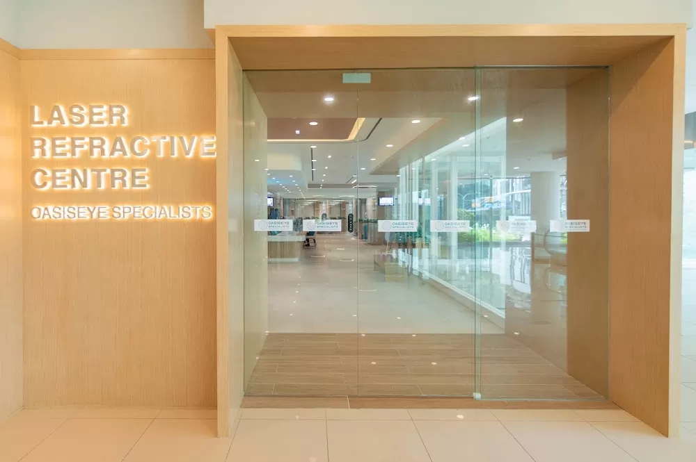 OasisEye Specialists - Photo 4