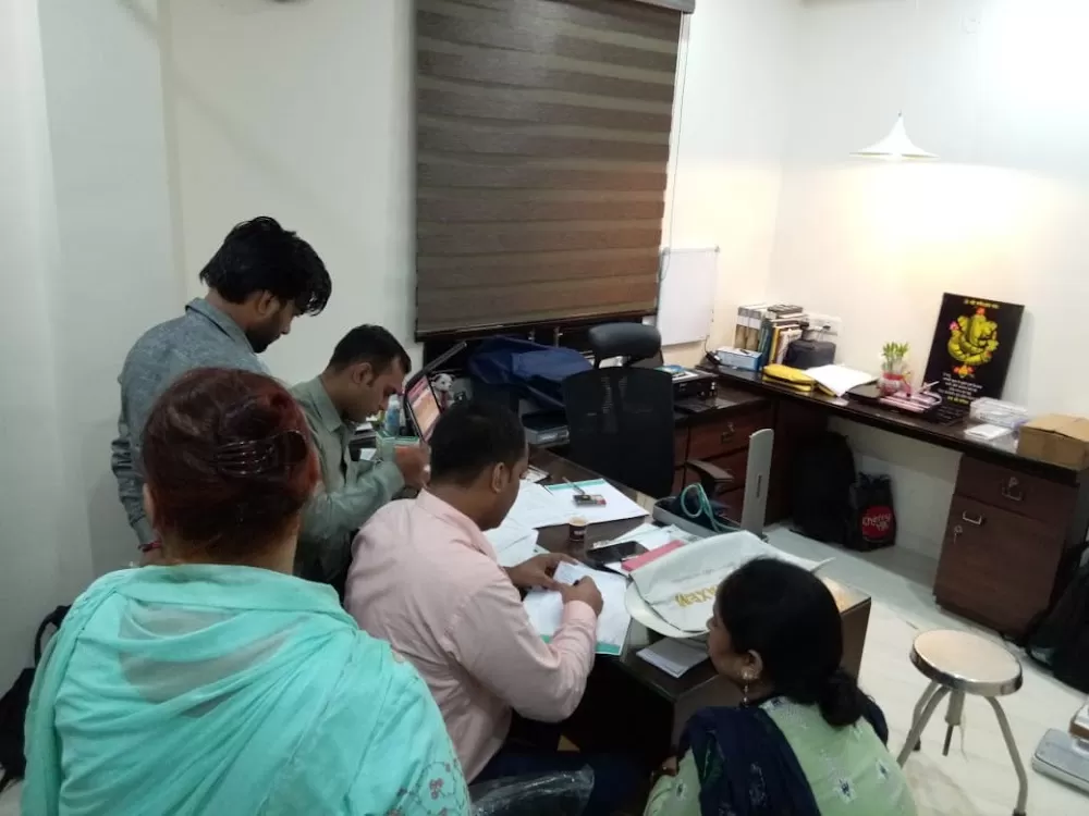 Dr. Mohit Poddar - Photo 2