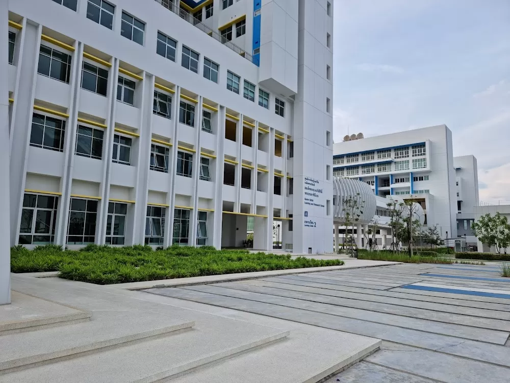Chakri Naruebodindra Medical Institute (CNMI) - Photo 7