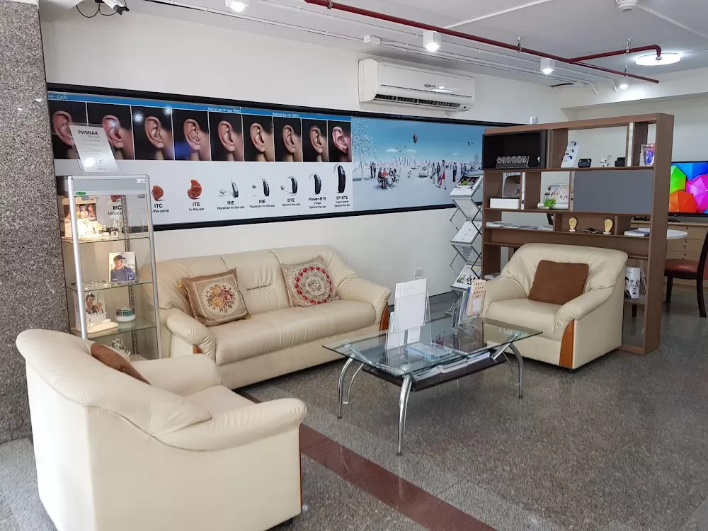 Eartone: Ear & Hearing Aids Medical Center (BangPai branch) - Photo 2