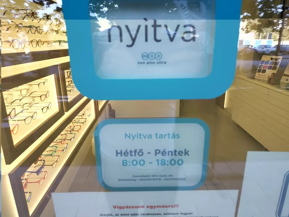 Non Plus Ultra Látásközpont - Photo 1