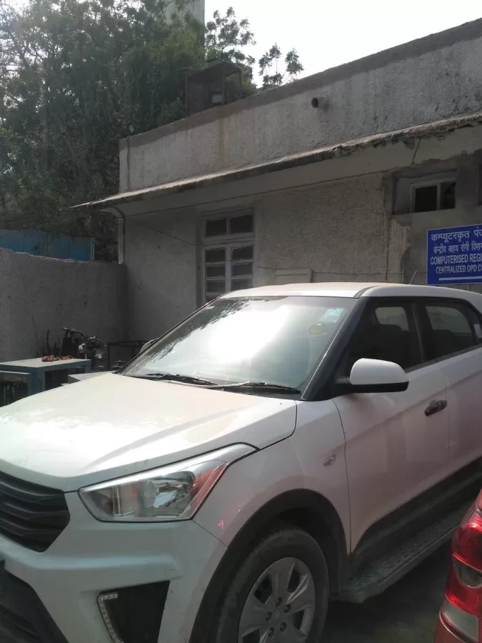 Smt Sucheta Kriplani Hospital - Photo 1