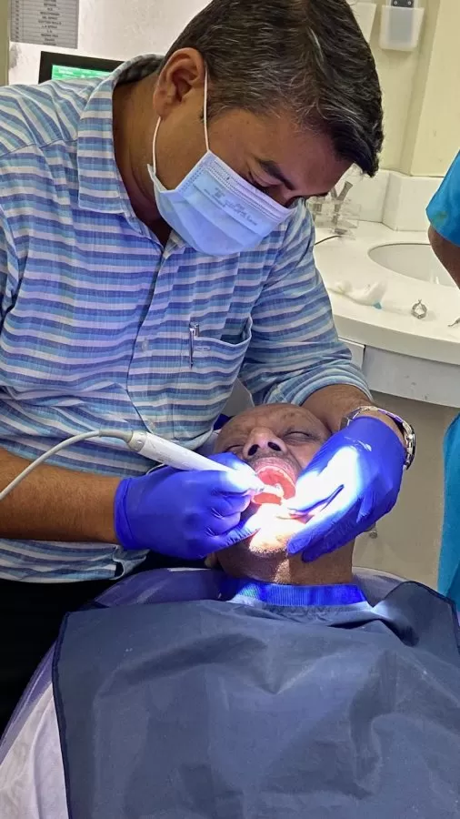 Apollo Dental Clinic - Vivekananda Road - Photo 4