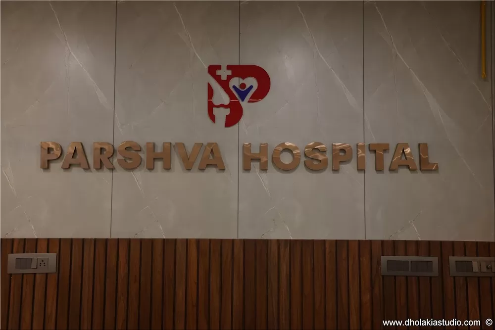 Parshva Hospital | Orthopedic and Pediatric | Dr. Sapan Vora | Dr. Jaini Vora | Arthroscopy | Knee replacement in Ahmedabad - Photo 3