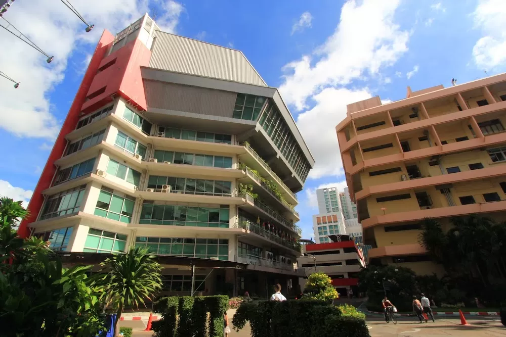 Hospital for Tropical Diseases - Photo 2