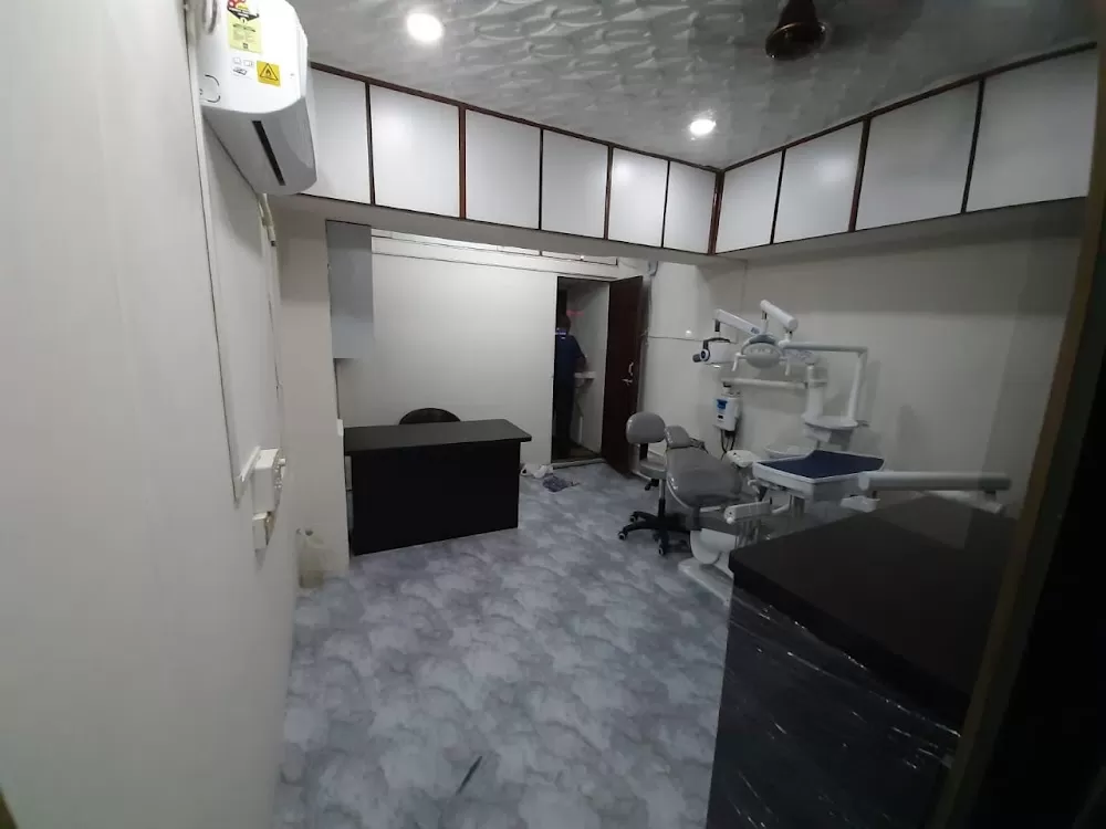 Muktanand Dental Clinic (Dr.Sugandha Yadav) - Photo 1