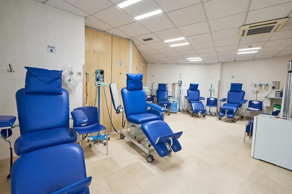 Comprehensive Cancer Center CLARA CAMPAL - Photo 8