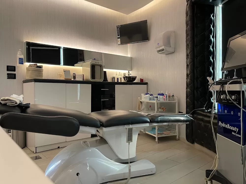 Dajani Clinics - Photo 7