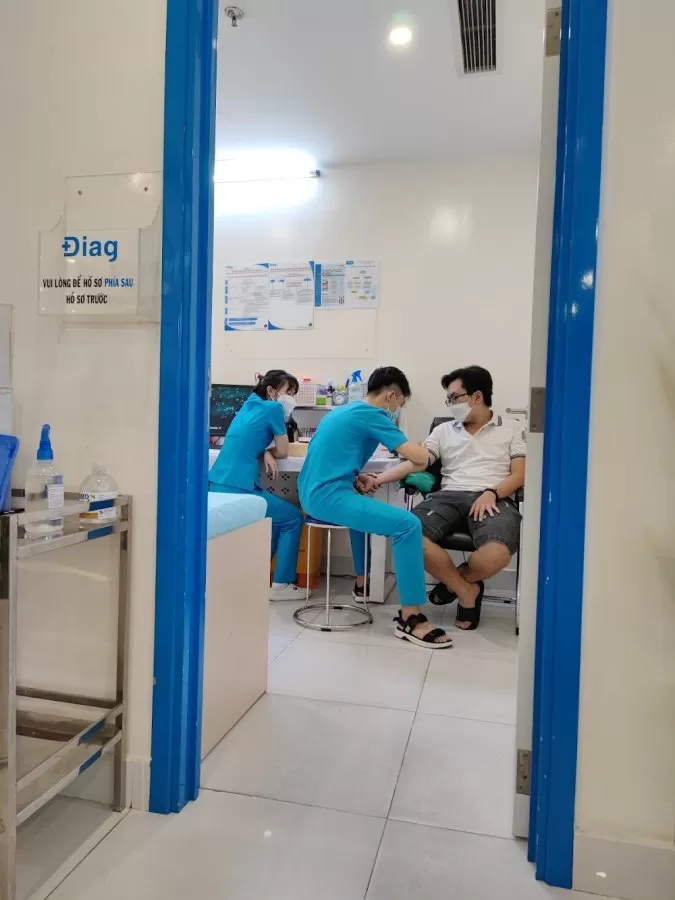 Diag Laboratories - Photo 4