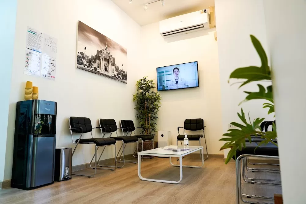HealthDeliver Clinic Asoke - Photo 2