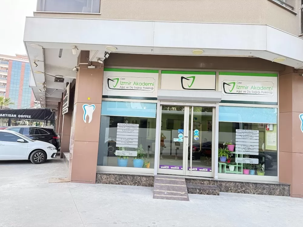 Private Izmir Academy oral health Clinic - Photo 1