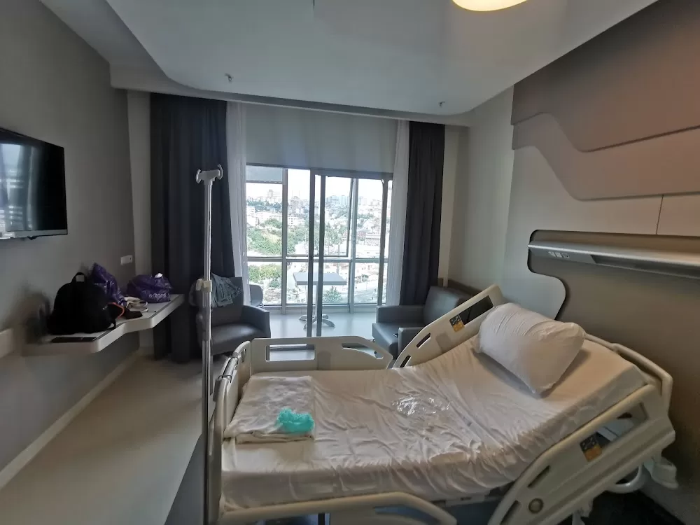Avrasya Hastanesi - Photo 8