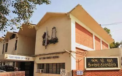 The Gujarat Cancer & Research Institute - Photo 8