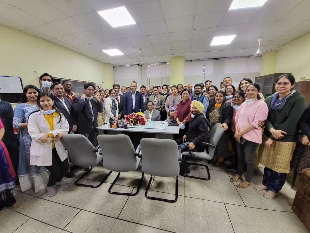 Department of Medical Microbiology - Photo 1