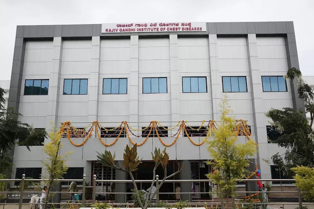 SDS Tuberculosis Research Center & Rajiv Gandhi Institute of Chest Diseases - Photo 1