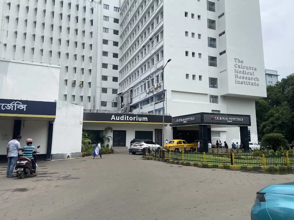 Dr. Sunil Kumar (Nephrologist) - Best Kidney Specialist in Kolkata |15+ Yrs of Exp.| Kidney Transplant physician - Photo 4