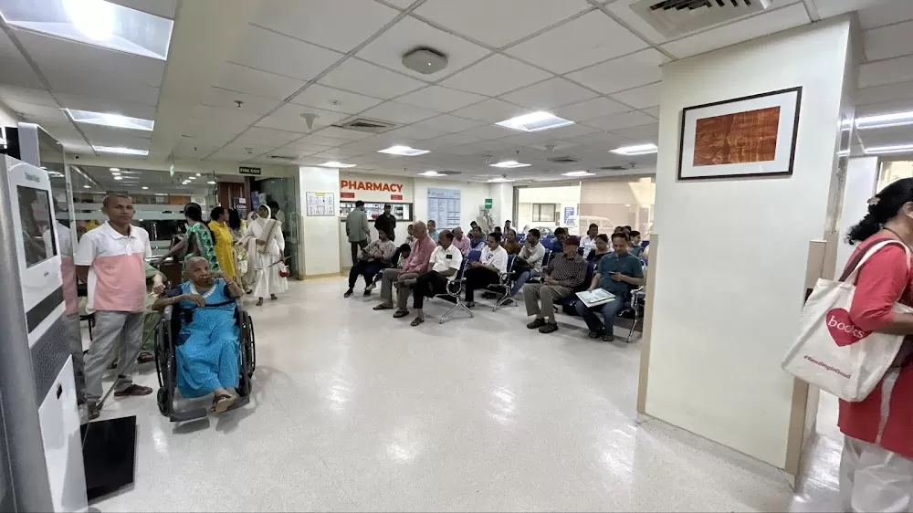 Best Nephrology Hospital in Mulund, Mumbai | Nephrology Department | Fortis Hospital Mulund - Photo 8