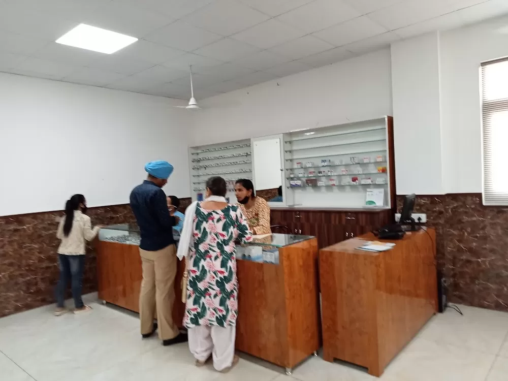 SRI GURU HAR RAI SAHIB Eye hospital - Photo 6