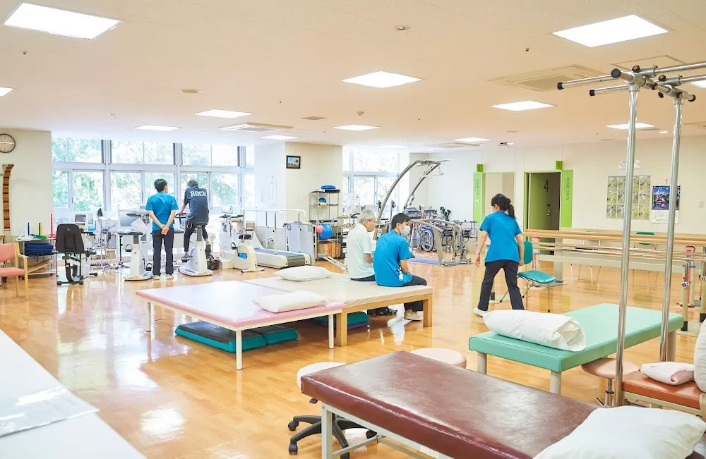 Shin-Yamanote Hospital - Photo 7