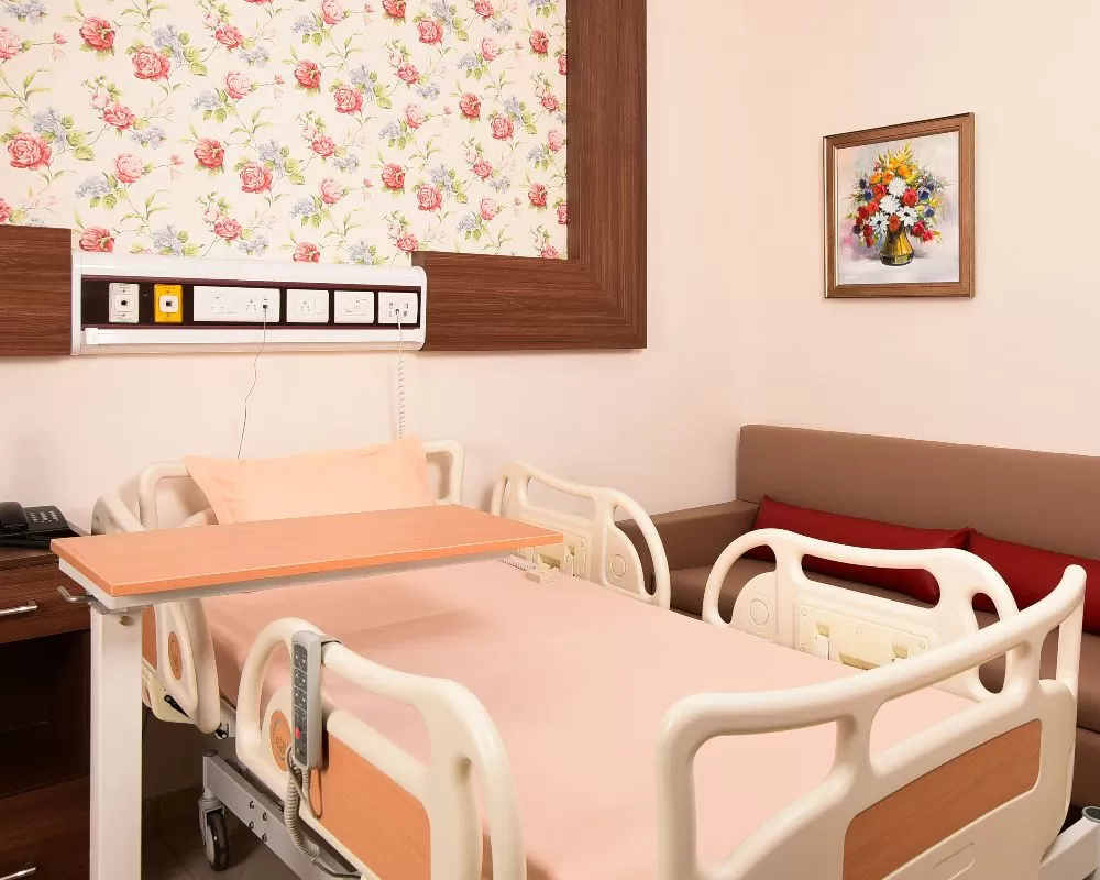 Apollo Cradle & Children and Apollo Spectra Hospitals - Best gynecology, orthopedic, ENT, Urology surgeon in greater noida - Photo 6