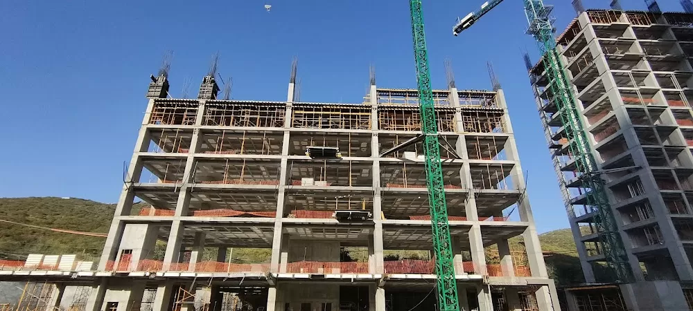 Torre de Especialidades Médicas - Hospital Ángeles Valle Oriente - Photo 2