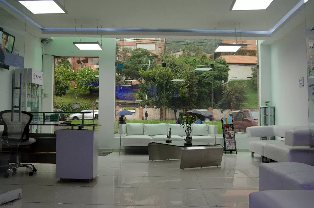 CLINICA Dr TOBIAS GUTIERREZ Medicina Estetica y Laser - Photo 2