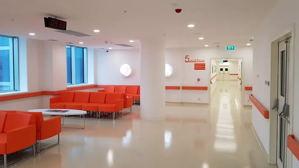 Yeditepe Üniversitesi Koşuyolu Hastanesi - Photo 7