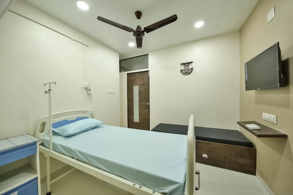વેદ કાન નાક ગળા ની હોસ્પિટલ - Photo 7