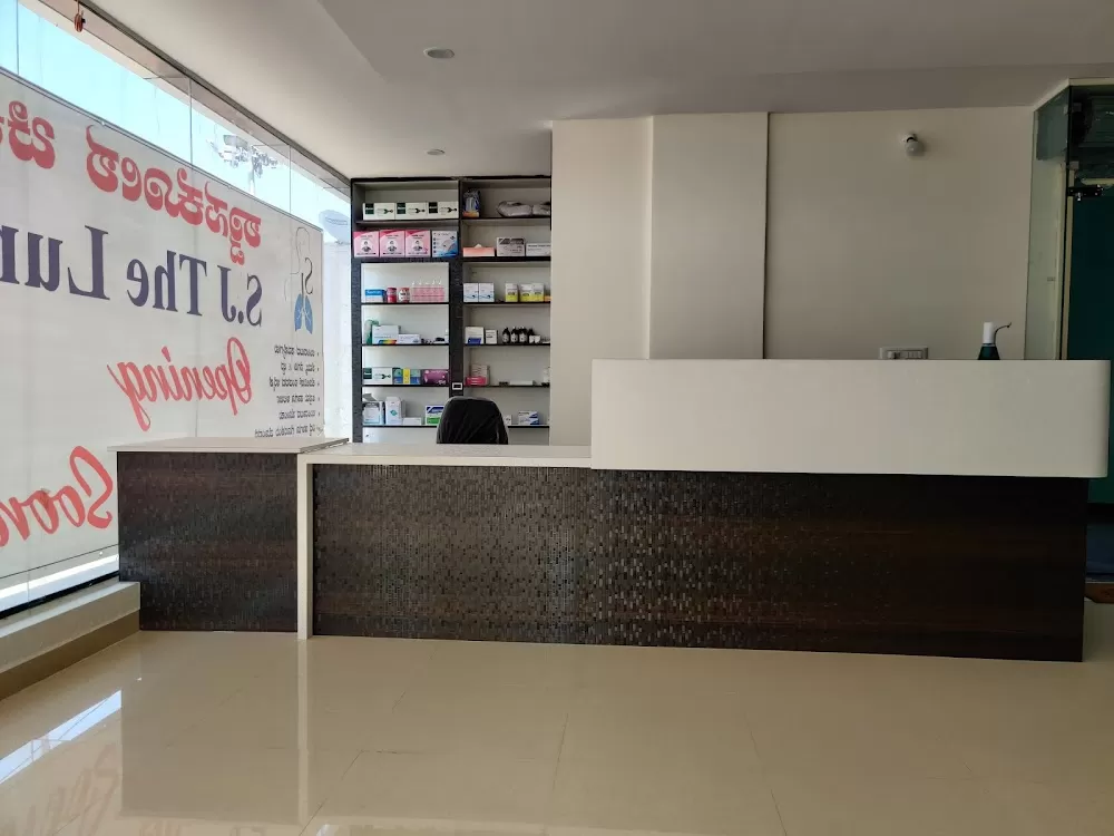 SJ The Lung Care( Pulmonologist, Allergy and Asthma specialist, sleep medicine, Bronchoscopy, Thoracoscopy, cough treatment) - Photo 4