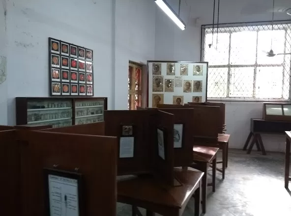 Government Eye Hospital - Photo 7