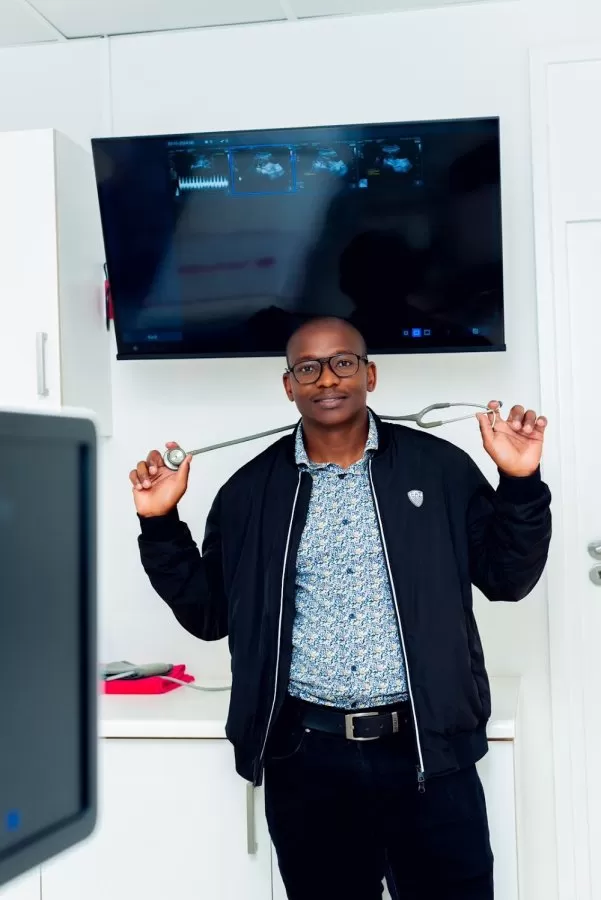 DR B NODADA OBGYN - Photo 4
