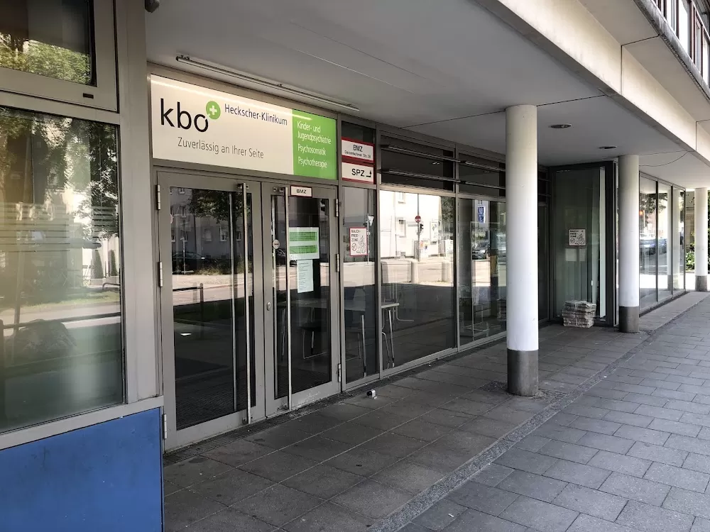 kbo-Heckscher-Klinikum - Kinder- und Jugendpsychiatrie, Psychosomatik, Psychotherapie - Photo 3