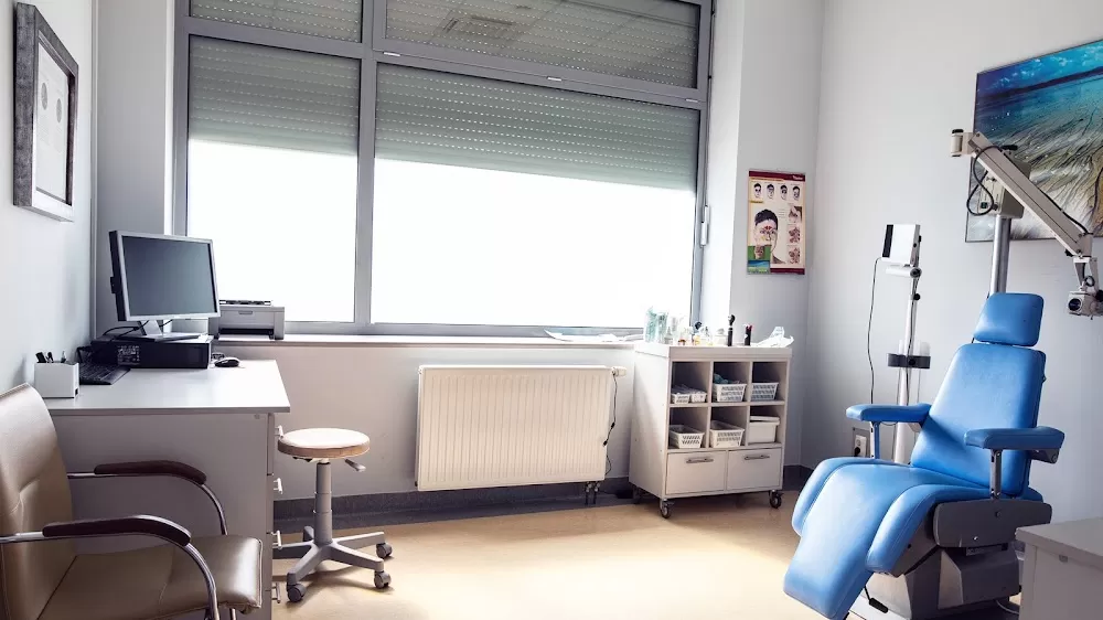 Mille Medica - laryngolog Warszawa, leczenie chrapania, zabiegi medyczne. - Photo 1